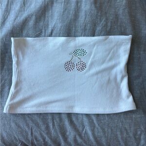 Bandeau top, worn once. Buttery soft fabric.